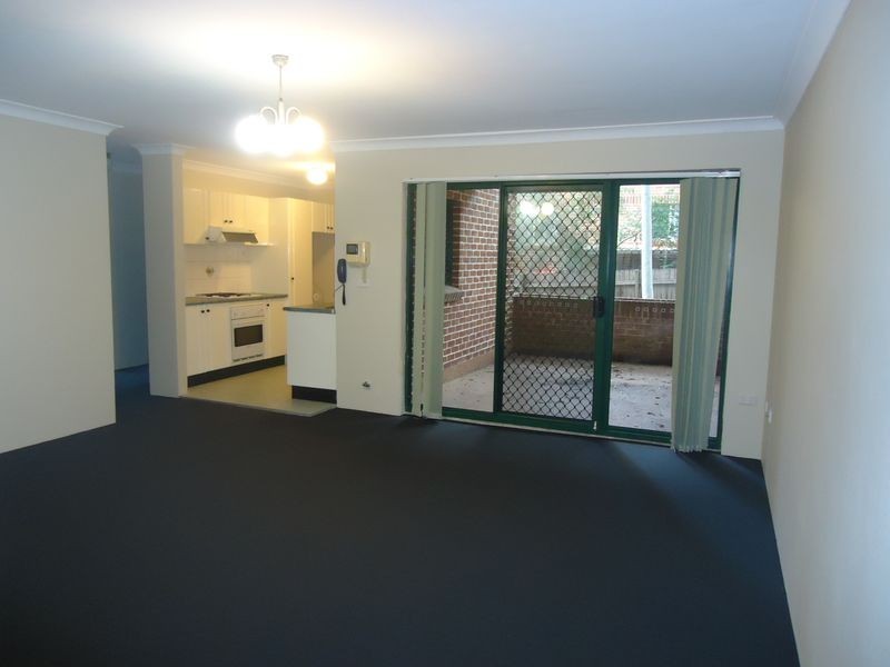 10-12 Bailey Street, Westmead NSW 2145