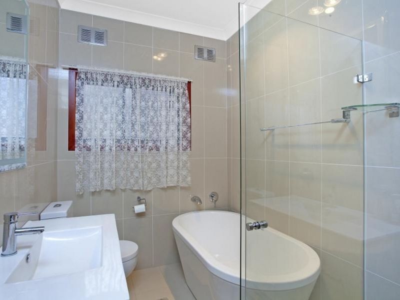 3 Trumble ave, Ermington NSW 2115