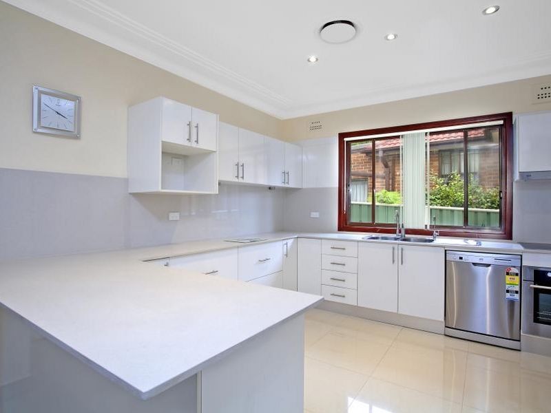 3 Trumble ave, Ermington NSW 2115