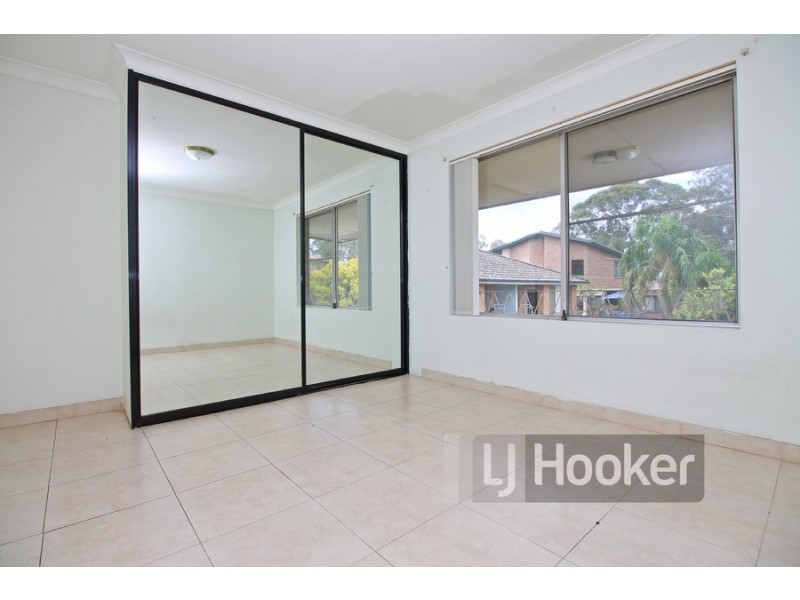 10/4 Alexandra Avenue, Westmead NSW 2145