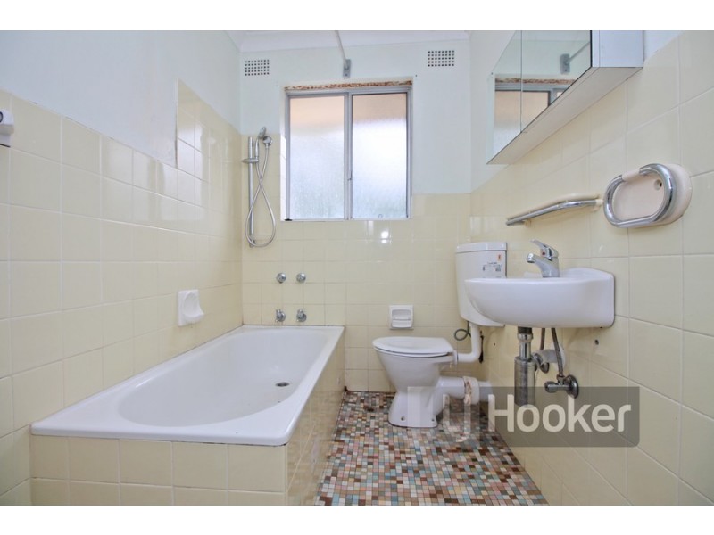 10/4 Alexandra Avenue, Westmead NSW 2145