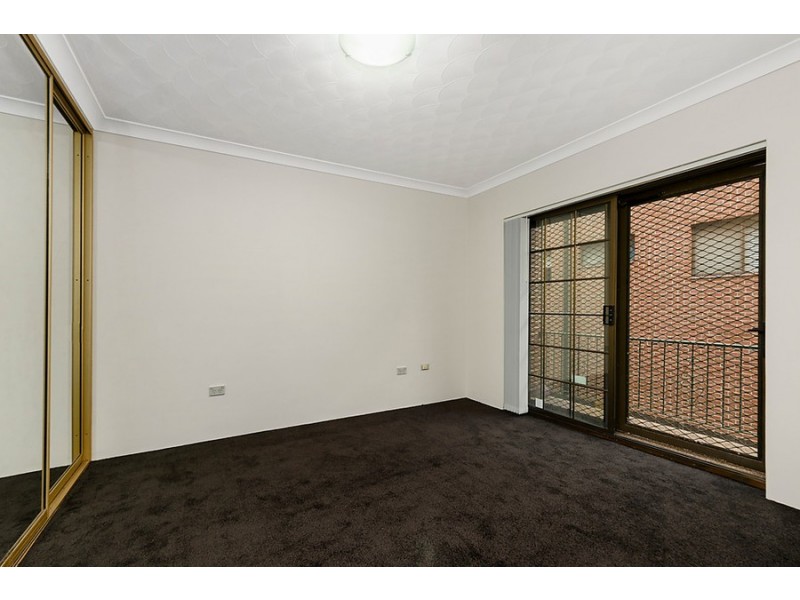 1/8 Hainsworth Street, Westmead NSW 2145