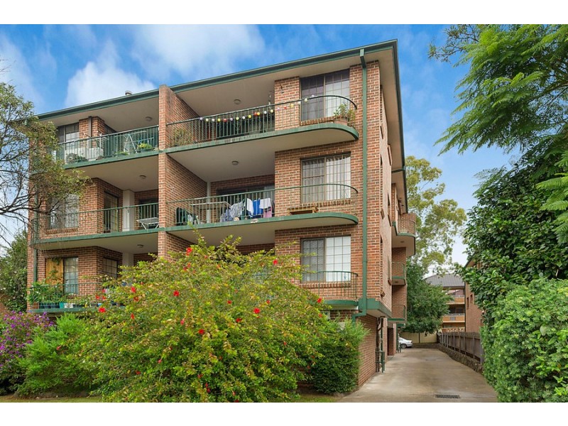 1/8 Hainsworth Street, Westmead NSW 2145