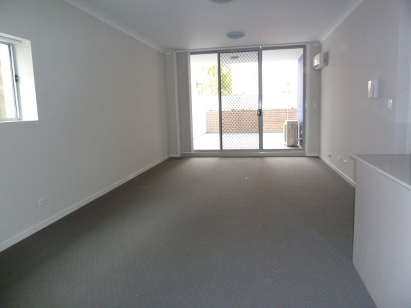 29 Darcy Rd, Westmead NSW 2145