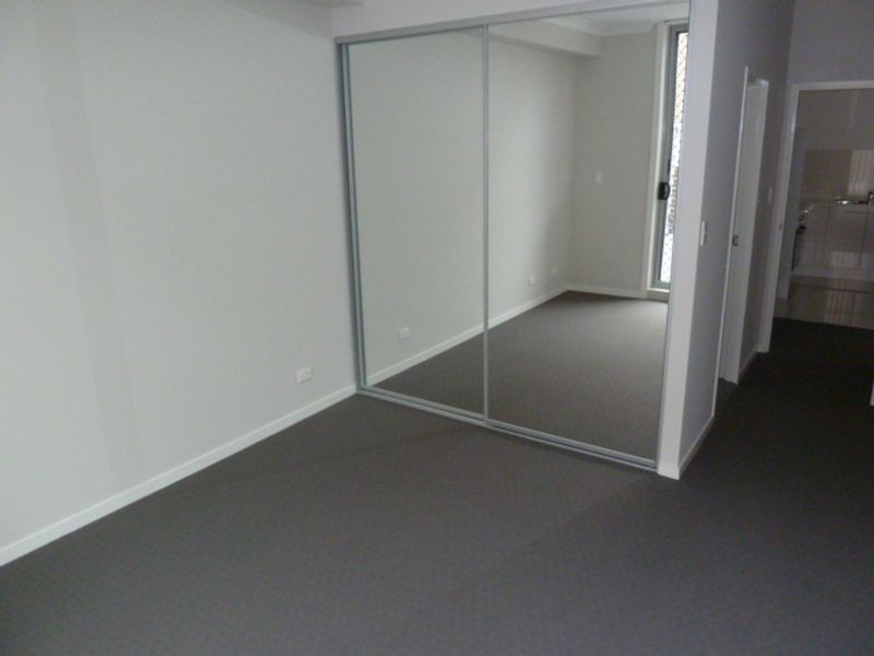 29 Darcy Rd, Westmead NSW 2145