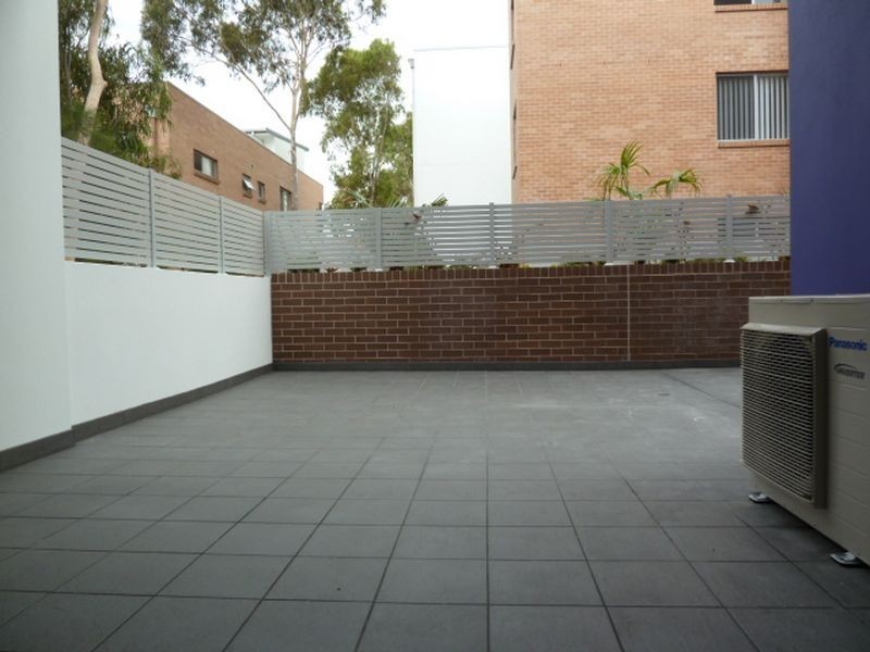 29 Darcy Rd, Westmead NSW 2145