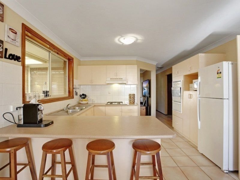 32 Paddy Miller Drive, Currans Hill NSW 2567