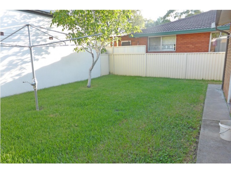 4 Irwin Place, Wentworthville NSW 2145