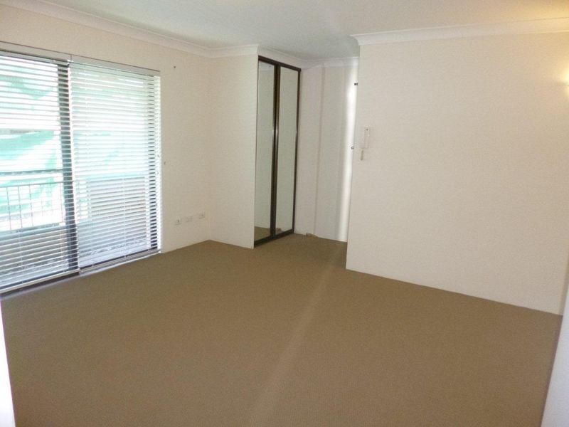 2 Alfred Street, Westmead NSW 2145