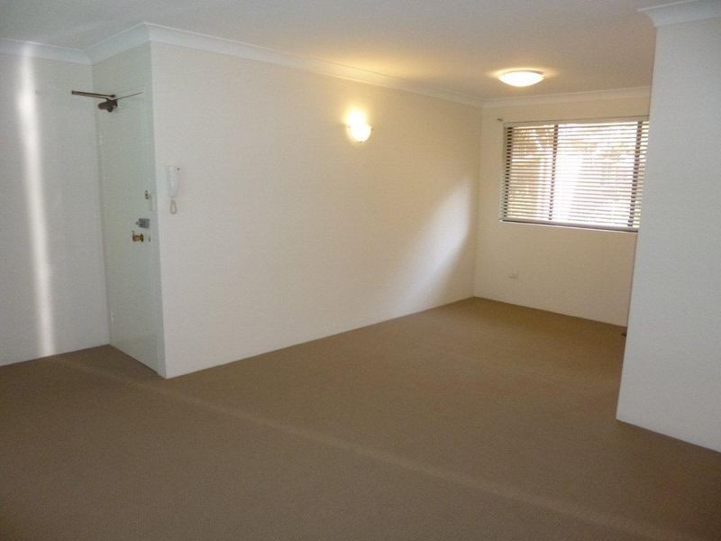 2 Alfred Street, Westmead NSW 2145