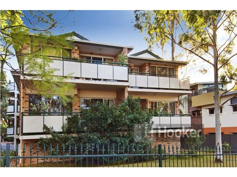 8/18-20 Thomas May Place, Westmead NSW 2145