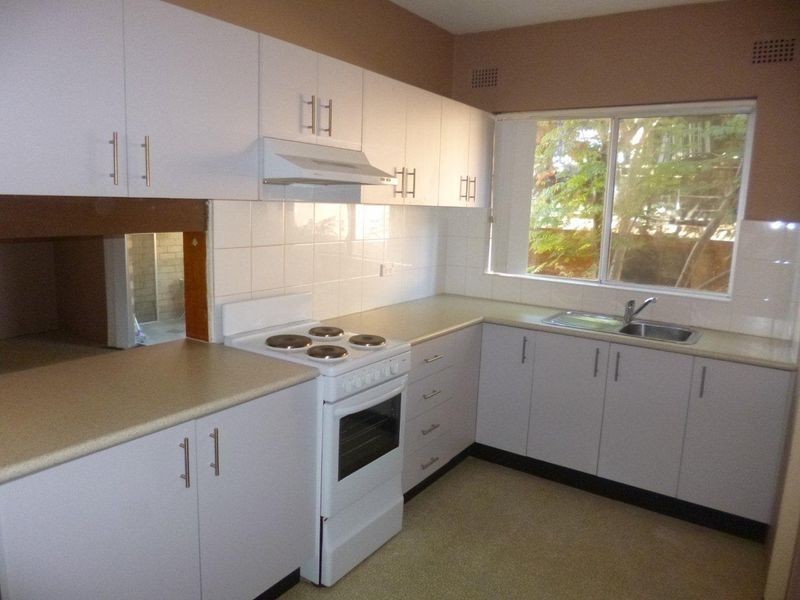 17 Caroline Street, Westmead NSW 2145