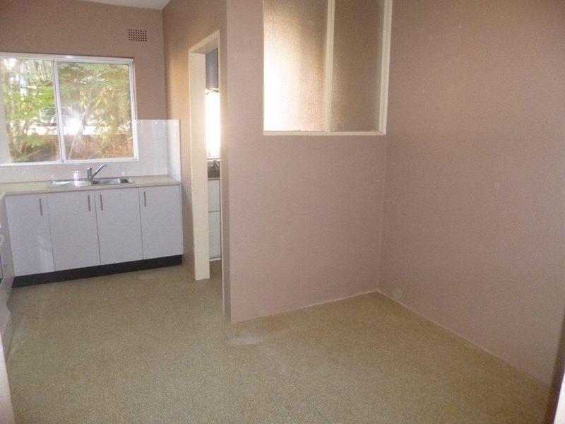 17 Caroline Street, Westmead NSW 2145