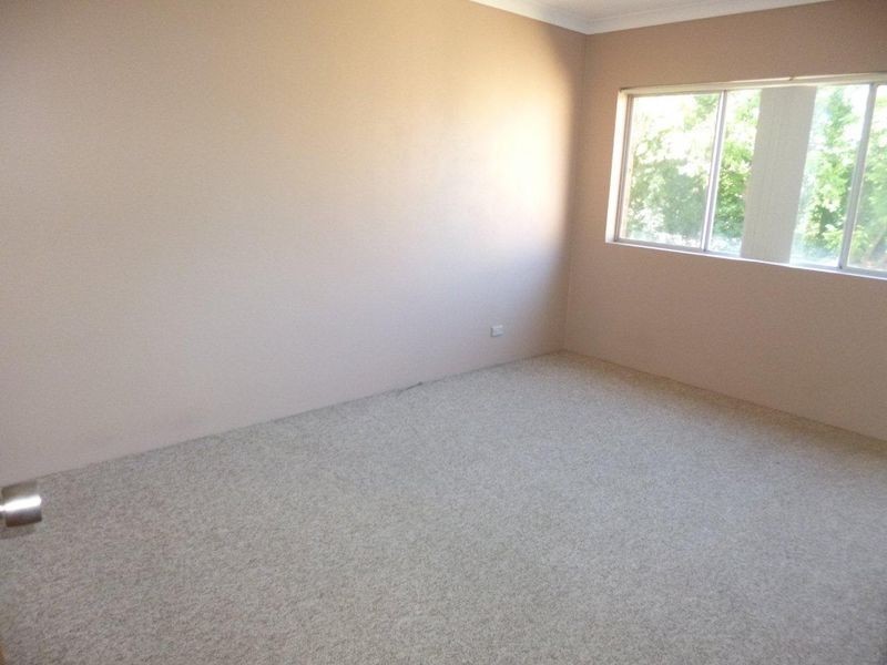 17 Caroline Street, Westmead NSW 2145