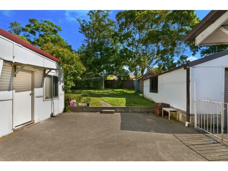 4 Toohey Avenue, Westmead NSW 2145