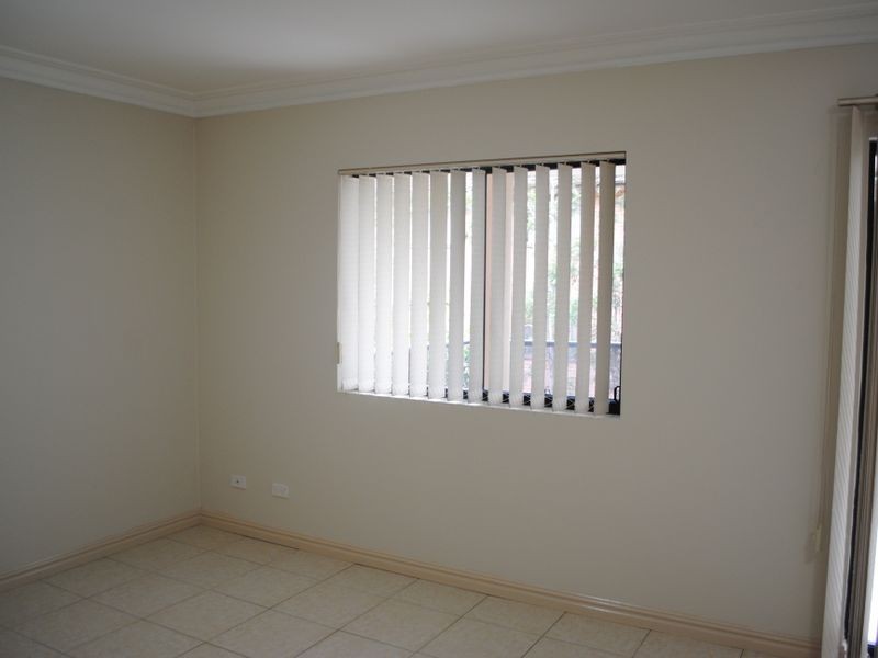 16 Priddle Street, Westmead NSW 2145