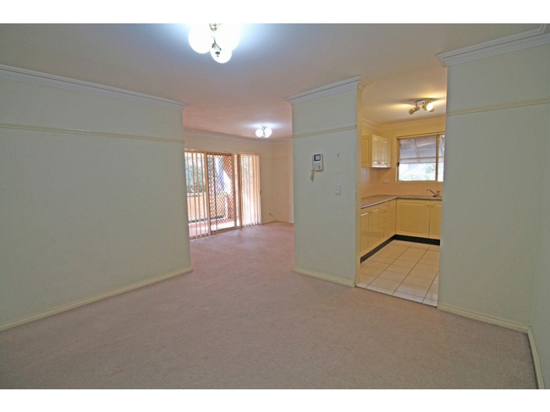 11/84 Pitt Street, Merrylands NSW 2160
