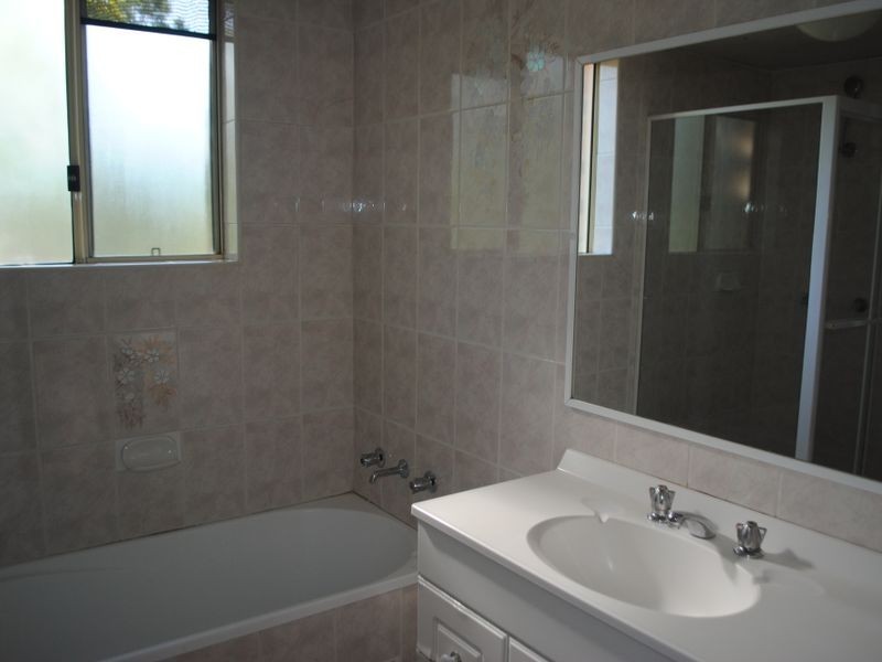 27 Bailey Street, Westmead NSW 2145