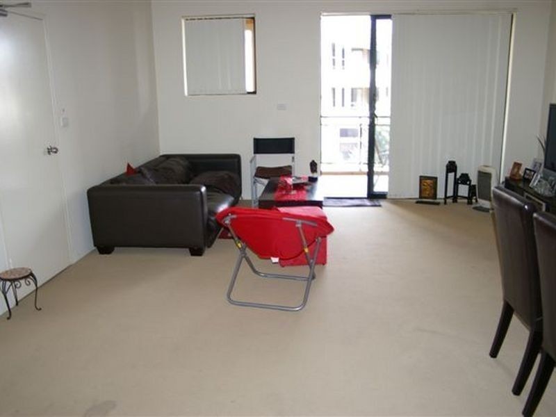 16-24 Lydbrook Street, Westmead NSW 2145