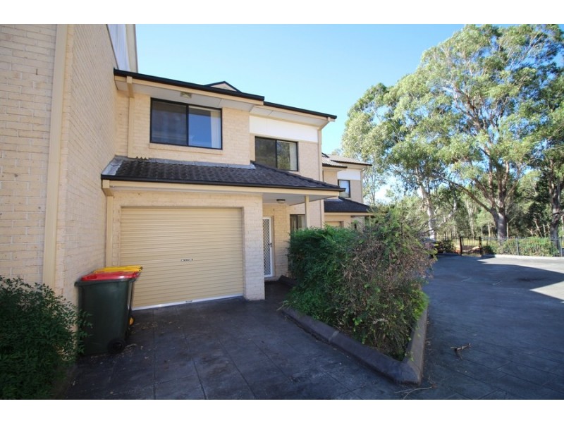 2/152 Metella Road, Toongabbie NSW 2146