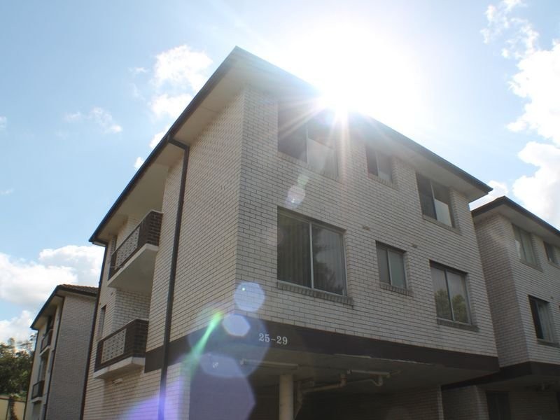 8/25 Bowden Street, Harris Park NSW 2150