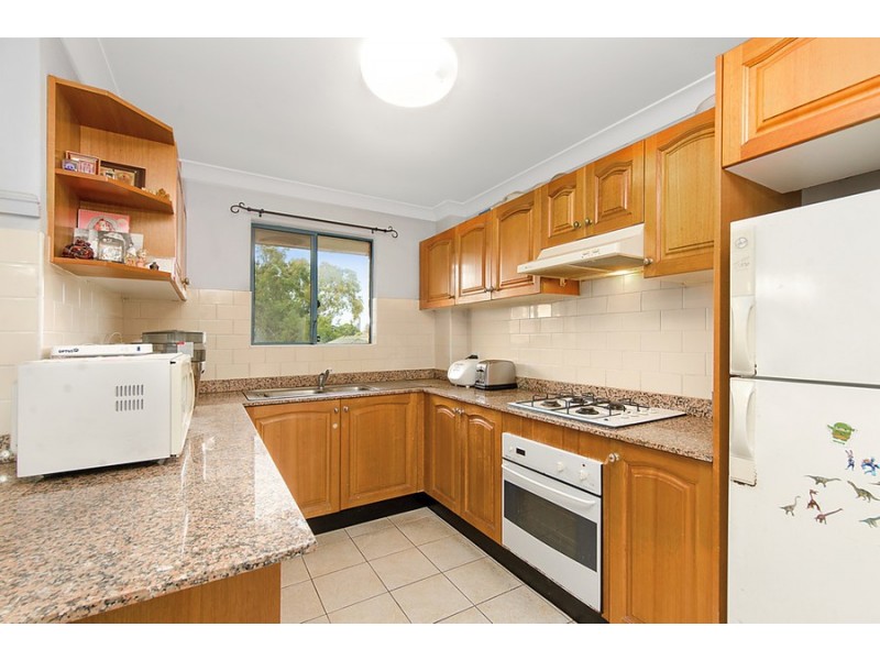 13/10-12 Hassall Street, Westmead NSW 2145