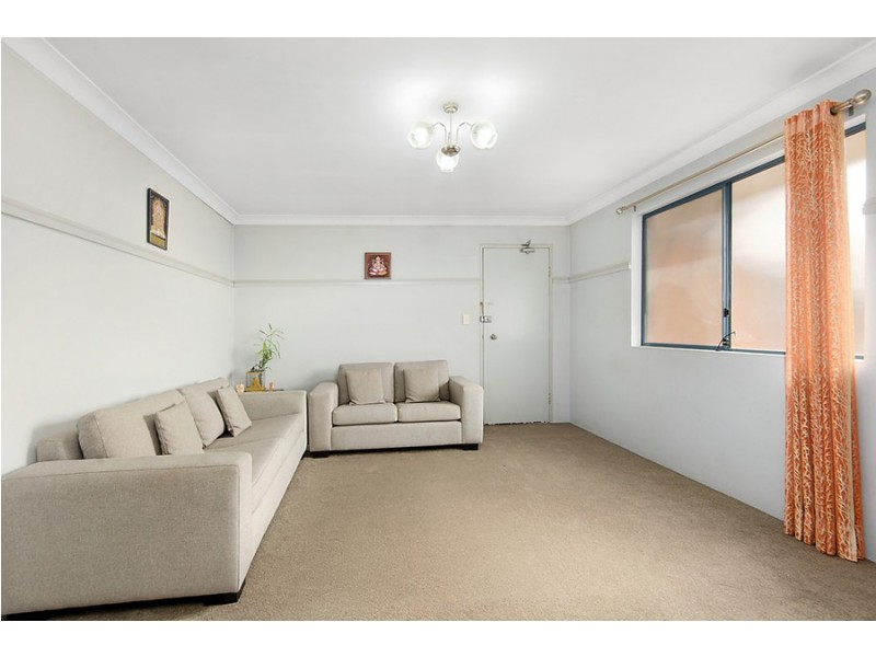 13/10-12 Hassall Street, Westmead NSW 2145