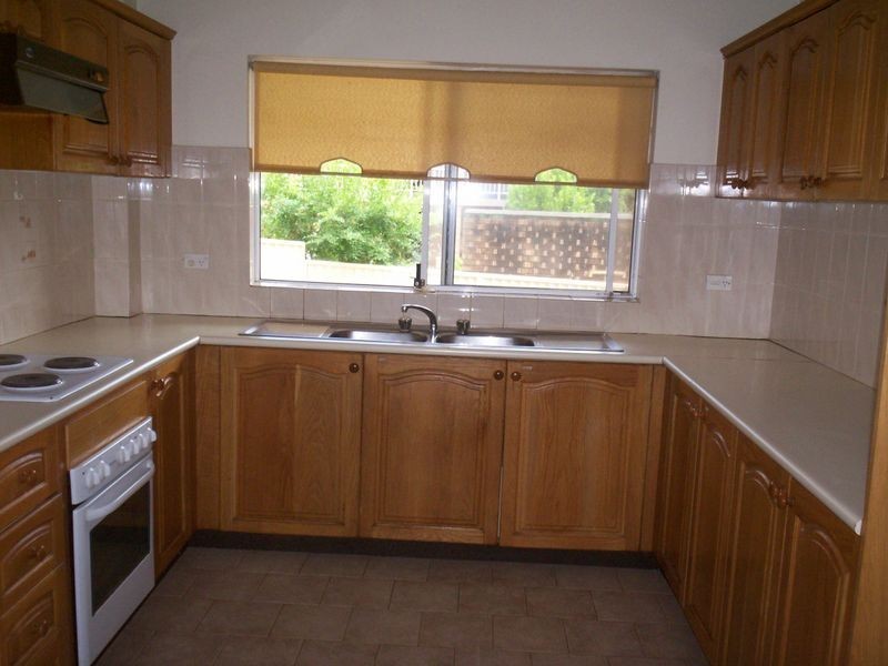 15 Pye Street, Westmead NSW 2145