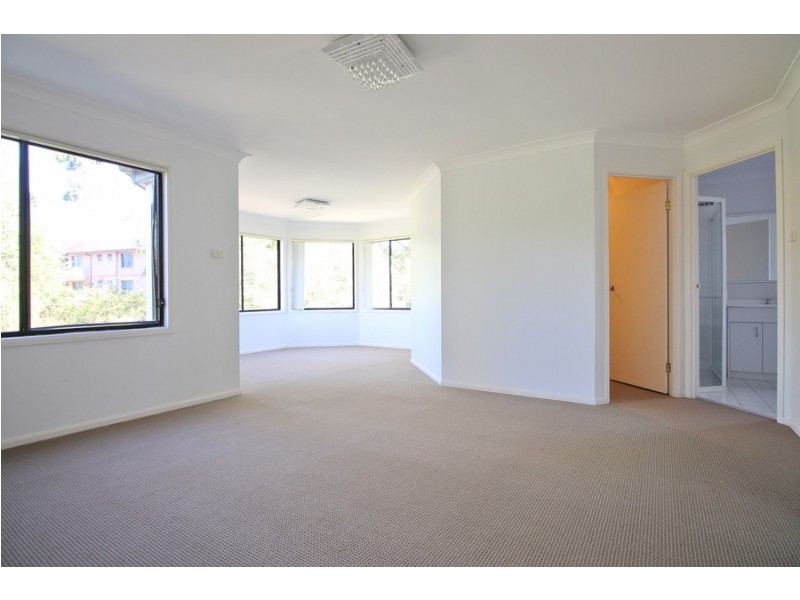 55 Centenary Avenue, Northmead NSW 2152