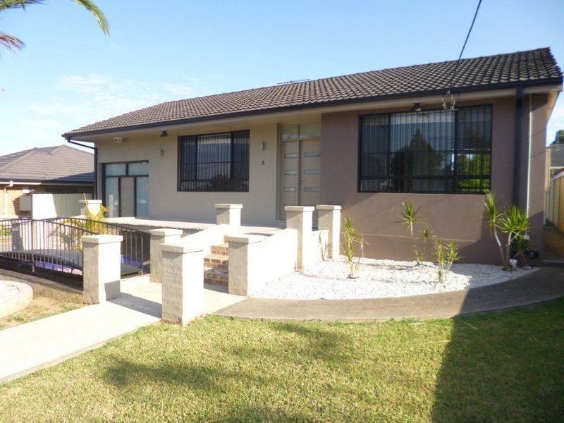 2 Greenslope Street, South Wentworthville NSW 2145