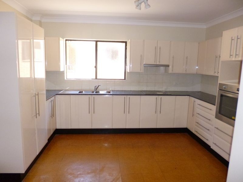 19 Caroline Street, Westmead NSW 2145