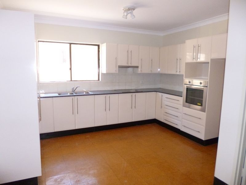 19 Caroline Street, Westmead NSW 2145