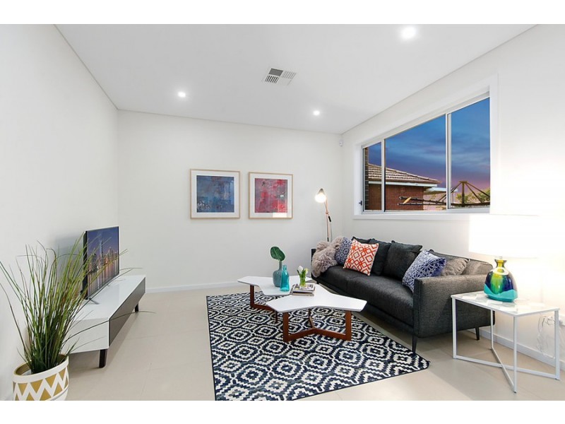 16 Alderney Road, Merrylands NSW 2160