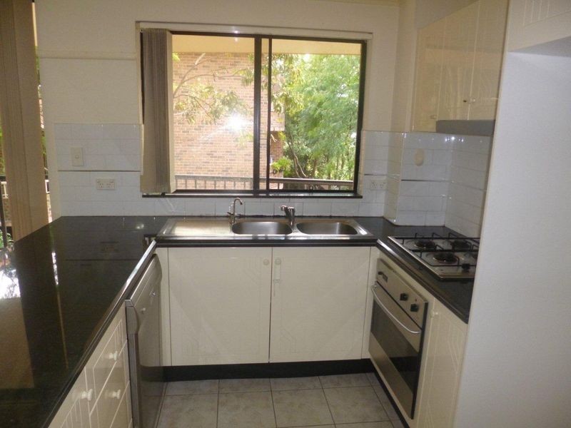 15 Hassall Street, Westmead NSW 2145