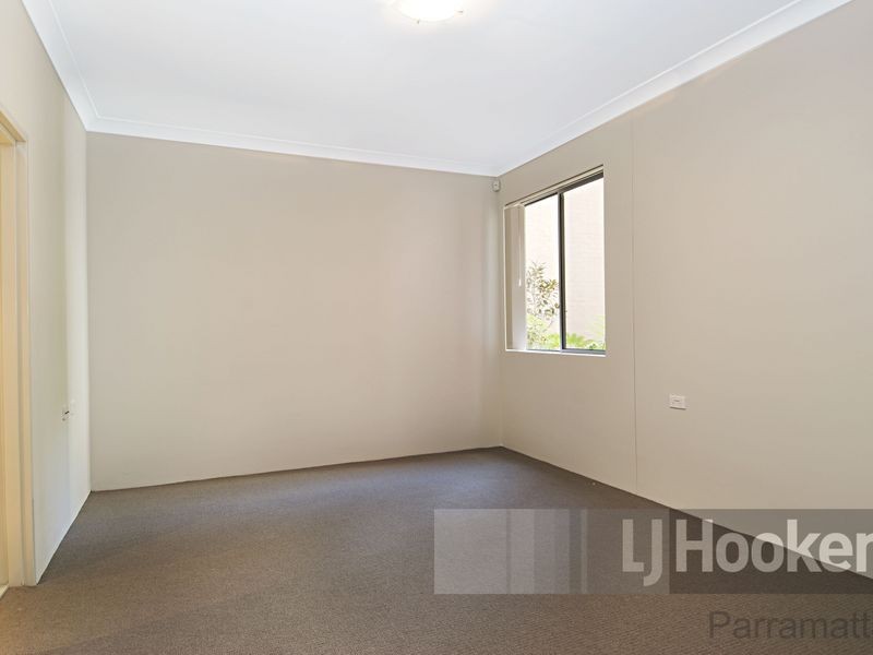 35-37 Darcy Rd, Westmead NSW 2145