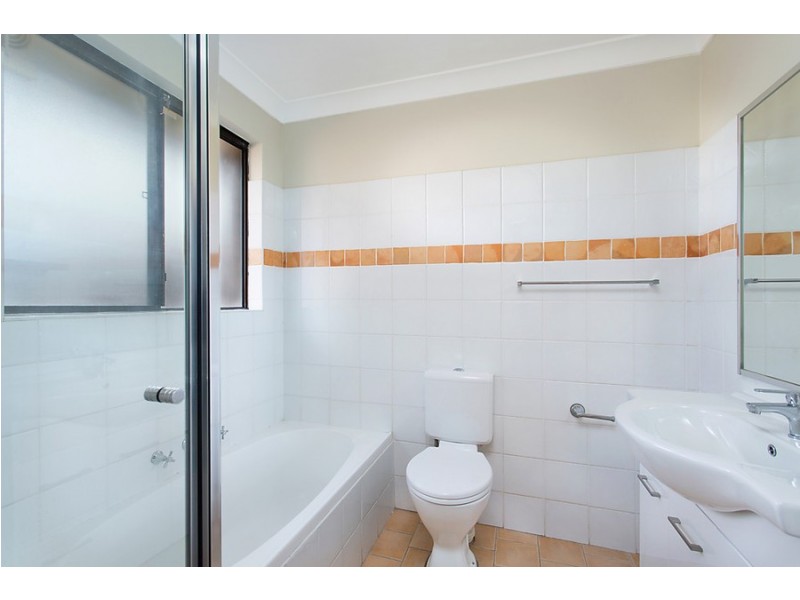 9/227-231 Targo Road, Girraween NSW 2145