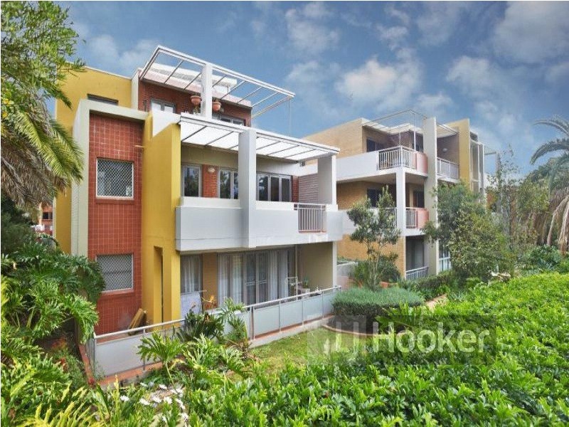 11/22-24A Parkside Lane, Westmead NSW 2145