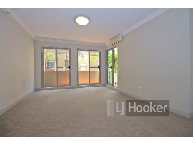 11/22-24A Parkside Lane, Westmead NSW 2145