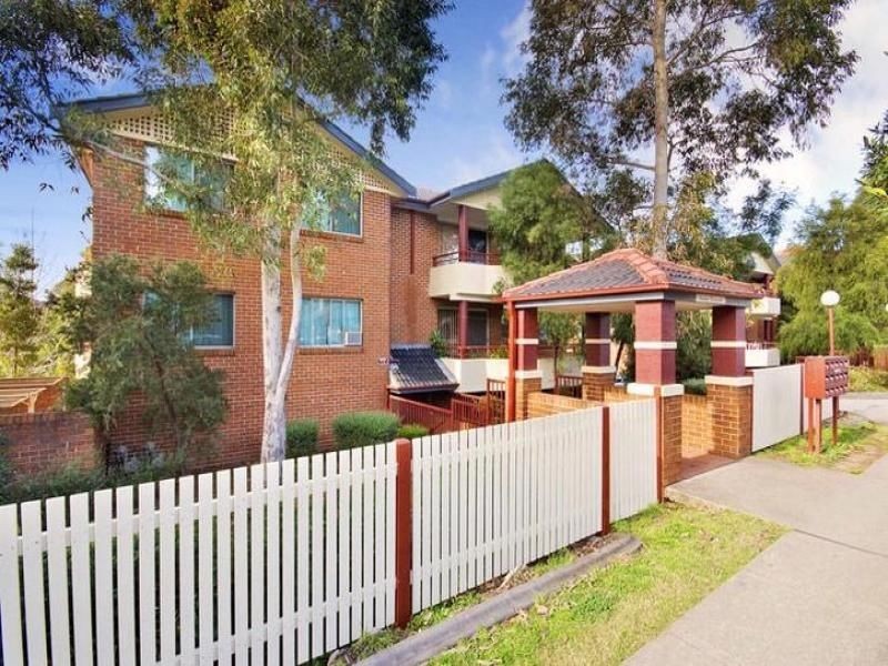 132 Station Street, Wentworthville NSW 2145