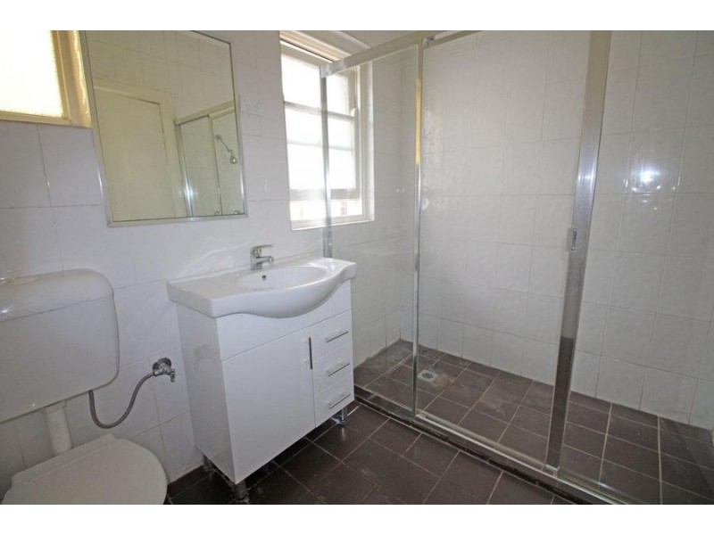 4 Toohey Avenue, Westmead NSW 2145