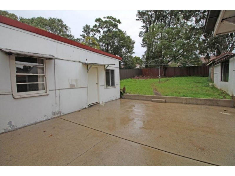 4 Toohey Avenue, Westmead NSW 2145