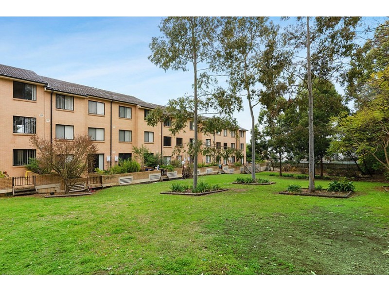 14/16-24 Lydbrook Street, Westmead NSW 2145