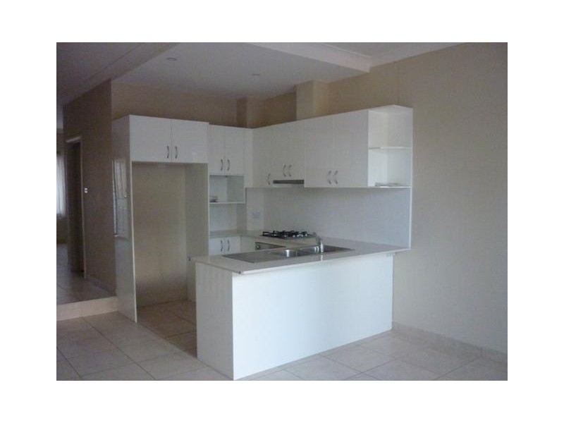 2/9-13 Balmoral Road, Northmead NSW 2152