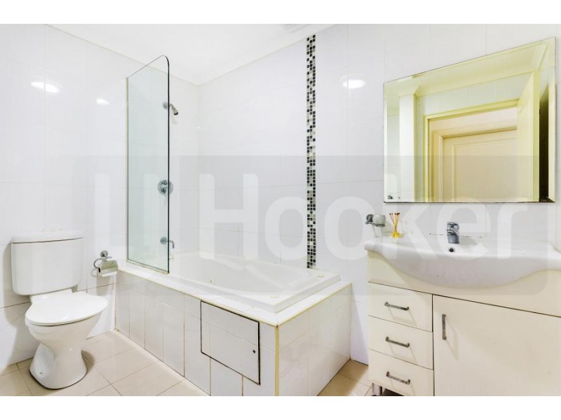 8/8-10 Lydbrook Street, Westmead NSW 2145