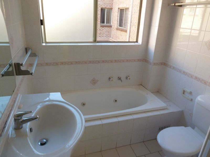 102 Stapleton Street, Pendle Hill NSW 2145