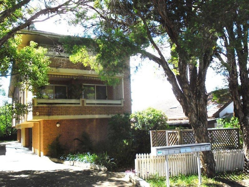 9 Helen Street, Westmead NSW 2145