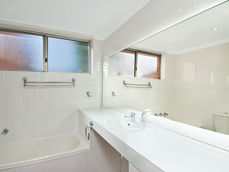 D2/10-12 Thomas Street, Parramatta NSW 2150