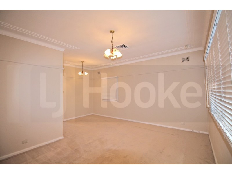 14 Alanas Avenue, Oatlands NSW 2117