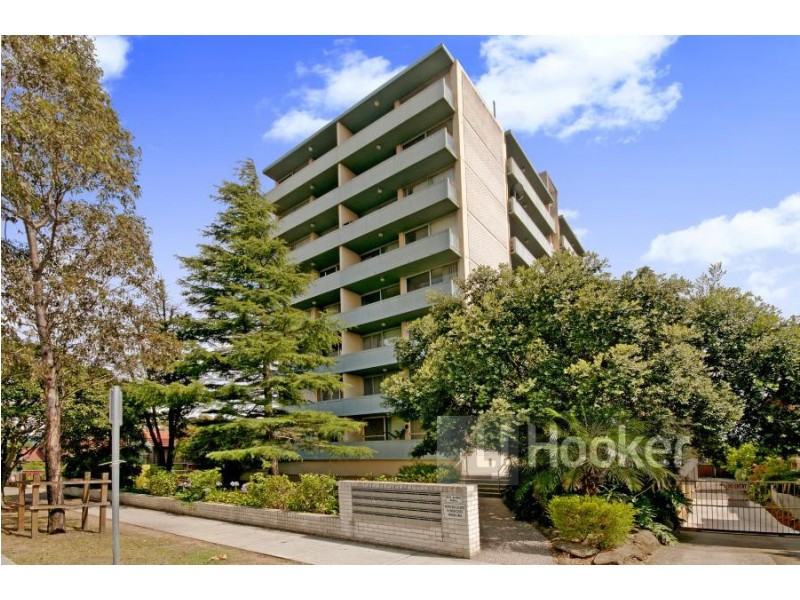 8/30 Alice Street, Harris Park NSW 2150