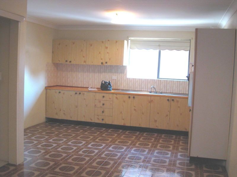 21 Caroline Street, Westmead NSW 2145